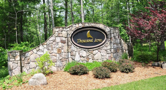 Golden Pond by Taylor Made Deep Creek, Rezerwuj Hotel Hotele w Swanton z parkingiem, Parking