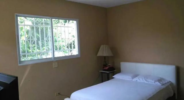 Hibiscus Guest house, Reserva ahora Hostal o pensión Tabarre Département de l'Ouest