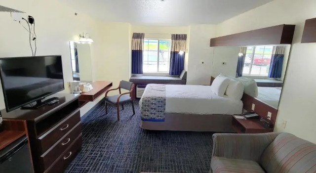 Двухместный номер Standard Microtel Inn & Suites by Wyndham Tulsa/Rt 66 Near Casino
