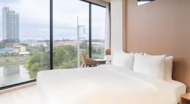 Люкс Louis Residence Hotel