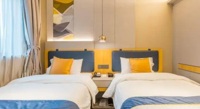 Home Inn Selected(Shanghai North Sichuan Road Baoshan Road subway station store)
