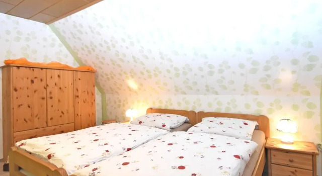 Apartment in the Harz With a log Cabin, Pond and Covered Seating Area, Réserver Appartement Wienrode 