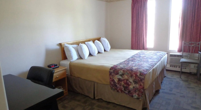 Lost Harbour Inn, Prenota Hotel Hotel a Alberta con parcheggio, Parcheggio