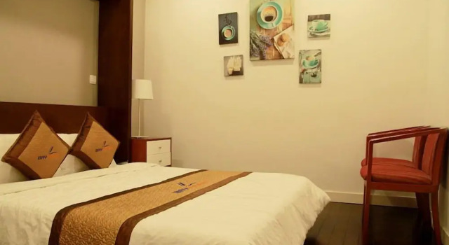 Апартаменты с 2 комнатами с балконом Lancaster Hanoi Service Apartment