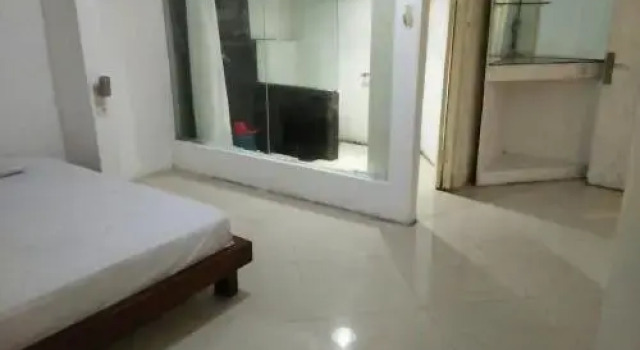 Bhinneka 2 Hotel, Book Hotel Surabaya East Java, near Joko Dolog Statue