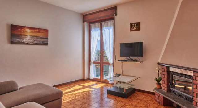 Holiday Home Simoni - Gla107 by Interhome, Book Hotel Gera Lario Como