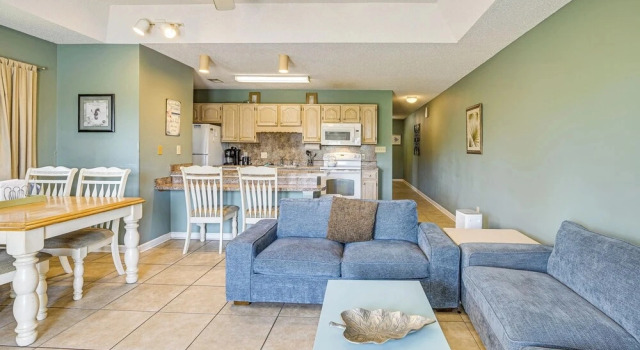 Patio & Water Views! Family Condo in Myrtle Beach, Забронировать Апартаменты/квартира Апартаменты Южной Каролины, Апартаменты/квартира