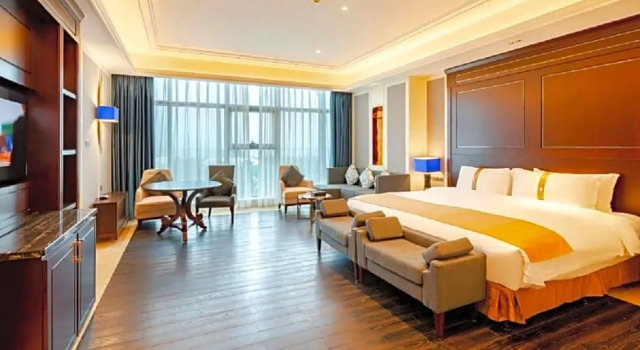 Люкс Holiday Inn Haikou West Coast by IHG