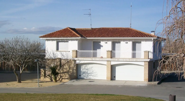 Albergue El Gracijo, Book Hotel Hotels in Aragon with Parking, Parking