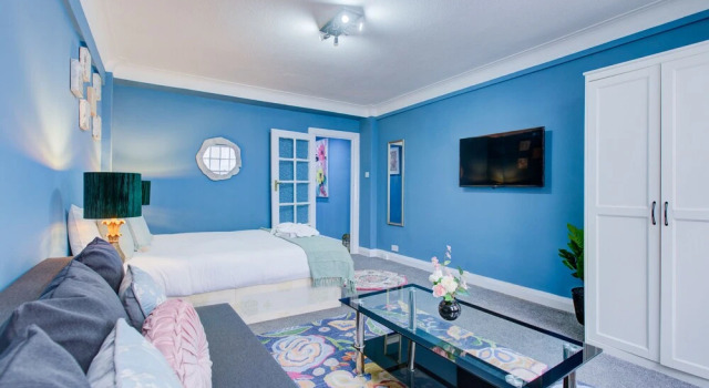 Family Studio for 4-3-2-1 Persons Central London, Забронировать Отель Отели Англии 3 звезды, 3*