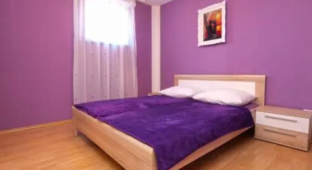 Apartment with pool 1138