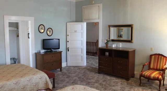 Четырёхместный номер Deluxe The Hotel Limpia