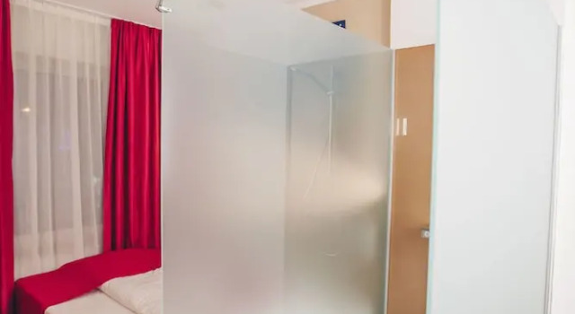 Номер Comfort Hotel Luckys Inn