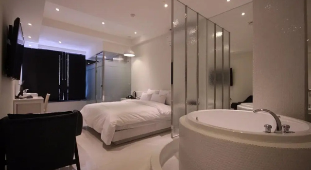 Номер Deluxe Almond Hotel Busan Station