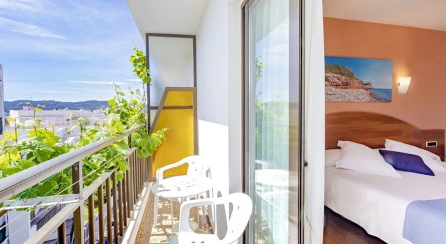 Двухместный номер Superior Hostal Manolita
