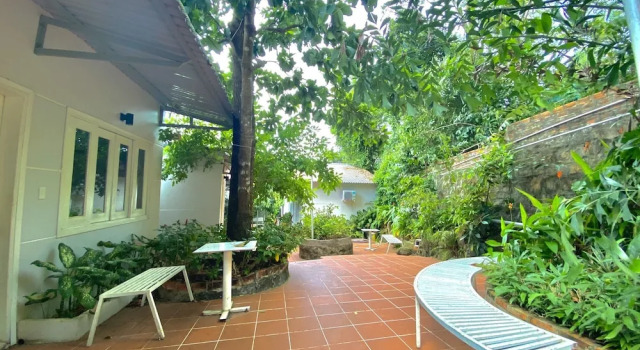 Четырёхместный семейный номер Standard с балконом Ngoc Hanh Bungalow Phu Quoc