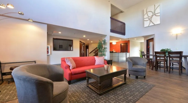 HolmeSuites Columbus Airport/DLA, Book Hotel Columbus Ohio