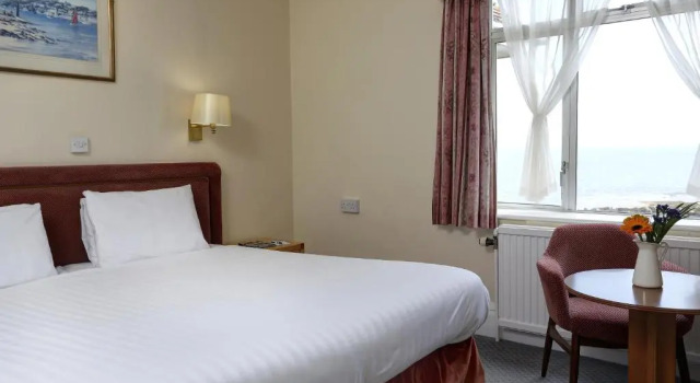 Двухместный номер Standard с видом на море Livermead Cliff Hotel