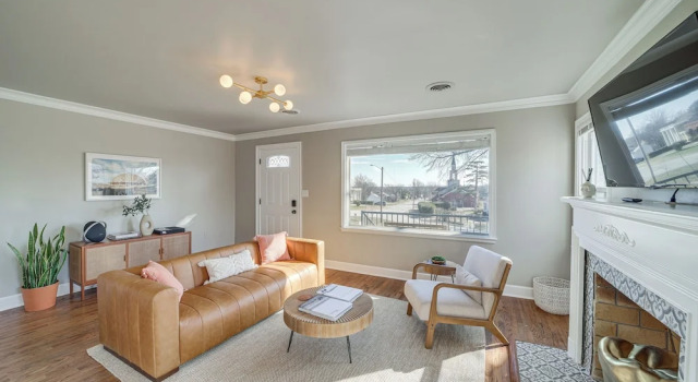 Коттедж Lovely Tulsa Vacation Rental ~ 3 Mi to Downtown!