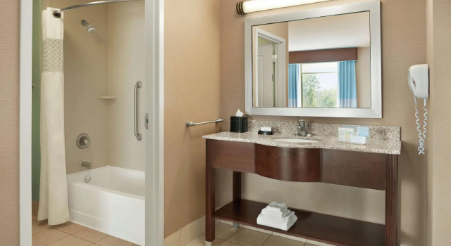 Двухместная студия Hampton Inn & Suites Grafton