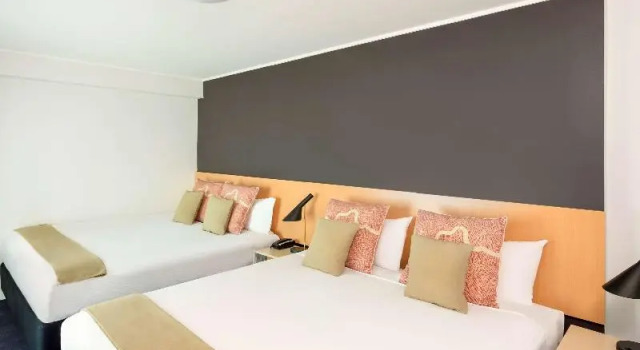 Четырёхместный семейный номер Standard ibis Sydney World Square