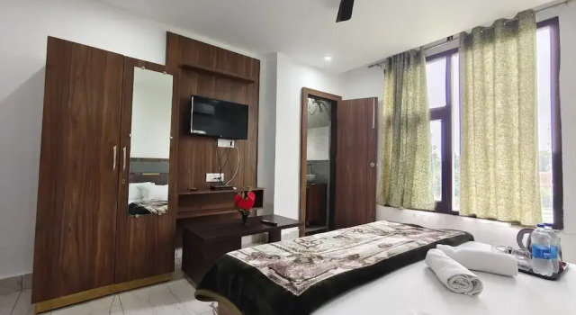 DAYA RESORT, Забронировать Курортный отель Курортные отели Файзабада, Курортный отель