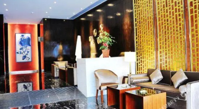 Elephant Hotel
