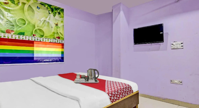SPOT ON 70037 Hotel Delight Inn