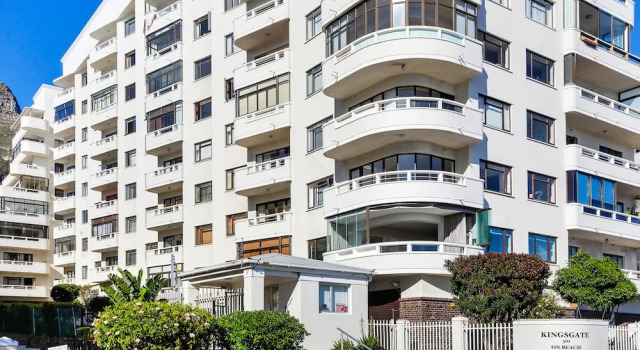 Sea Point Kingsgate Apartment