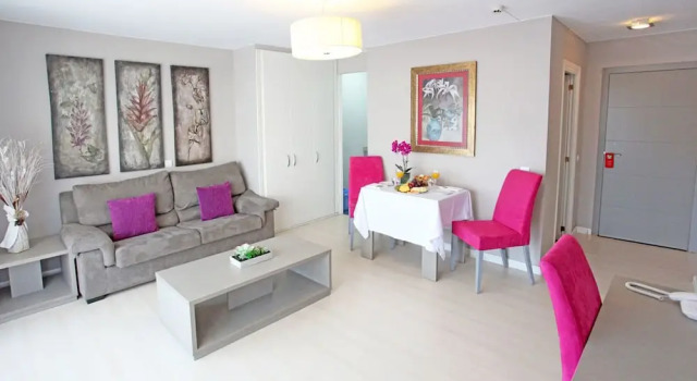 Апартаменты c 1 комнатой с балконом Hotel El Faro Marbella