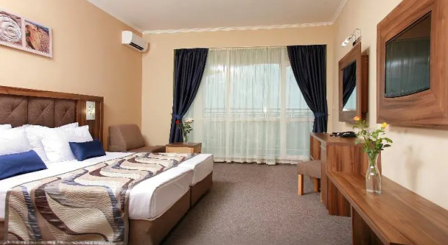 Номер Standard с балконом Hotel Alba - All inclusive
