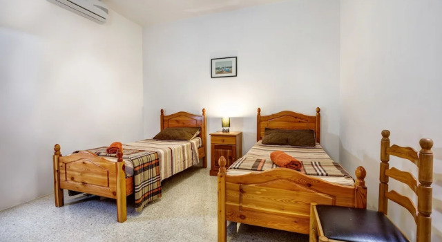 2 Bedrooms Comfort Apartment with balcony and with land view Dolphin Court Gozo