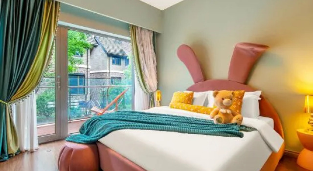 Семейный люкс с 2 комнатами Beijing Miyun Enjoy Living Hot spring SPA Monet Garden Luxury Holiday Villa (Vernon Town)