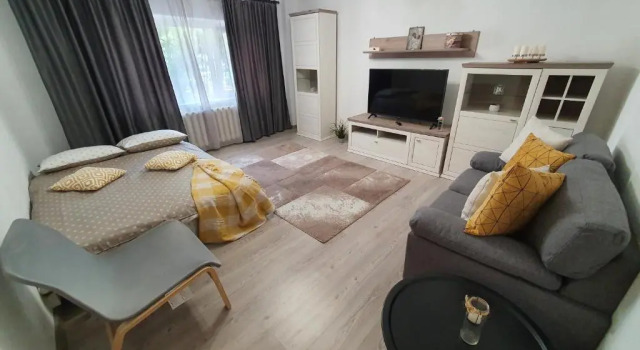 MIA Central, Large Apart, 3 rooms, 2 baths, AFI Mall, Rezerwuj Apartament Hotele w Prahova Valley z parkingiem, Parking