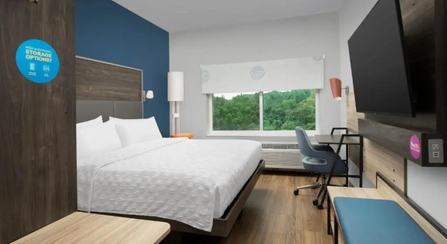 Двухместный номер Tru By Hilton Charlotte Airport Lake Pointe