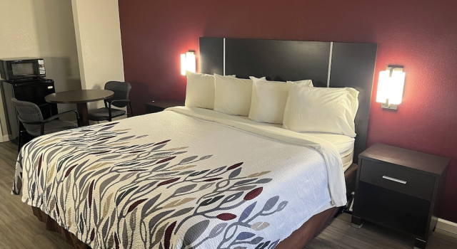 Номер Superior Red Roof Inn Rockingham