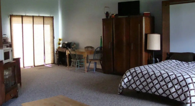 Knotty Pines Bed & Breakfast, Réserver Hôtel Houston Colombie-Britannique du Nord