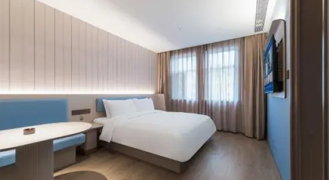 Люкс HanTing Hotel (Datong Lingqiu Tanghe Park)