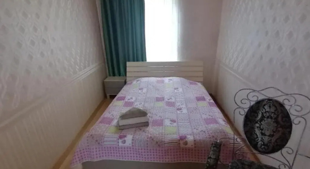 Guest House Krista, Book Pension Hoteller i Jurmala med pool, Swimmingpool