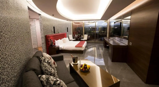 Люкс с видом на сад Hotel Xperience