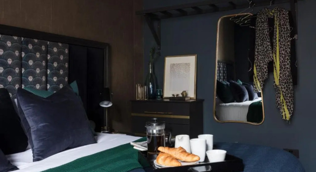 Luxury Boutique Apt in fashionable Stockbridge 5*, Boek Boutique Hotel Boetiekhotels in Edinburgh, Boutique Hotel