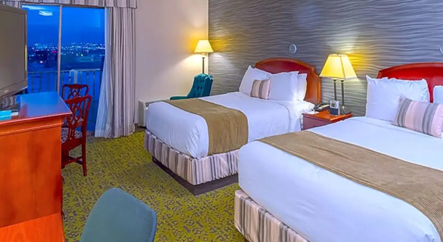 Номер Deluxe Salt Lake Plaza Hotel at Temple Square