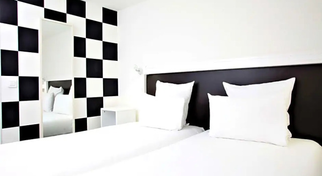 Четырёхместный номер Standard greet Hotel Bordeaux Aeroport