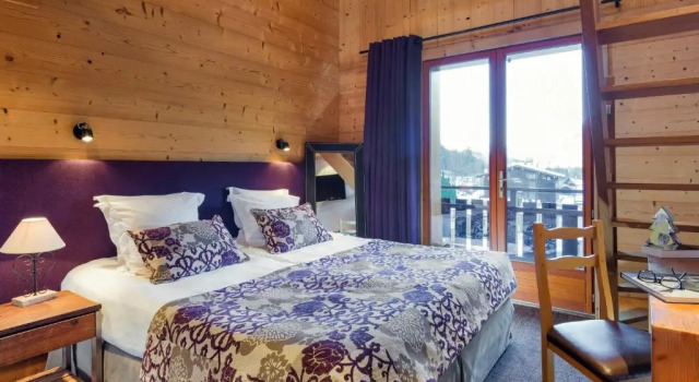 Четырёхместный номер Standard с балконом Hôtel et Spa Le Delta