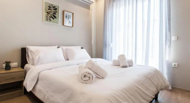 Piraeus Deluxe 2BDR Apt - near metro and port