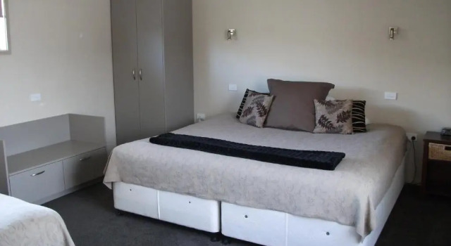 Апартаменты Executive Scenicland Motels