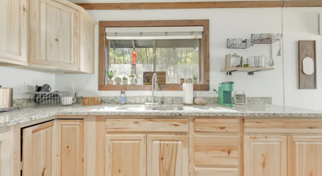 Ruidoso Rental w/ Private Hot Tub: Walk to Midtown, Varaa Lomakoti Ruidoso New Mexico