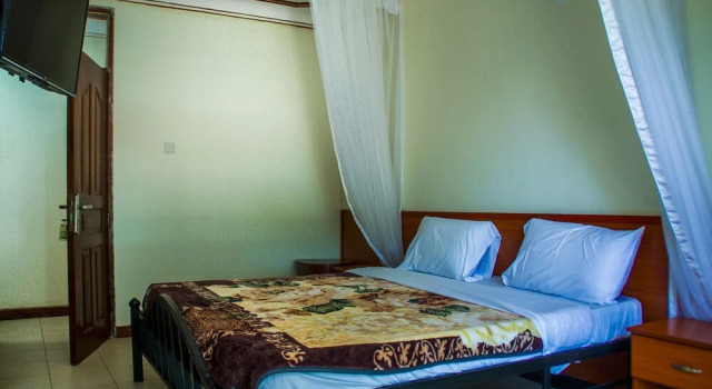 Hotel Alvers Mukono