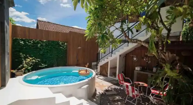 Ubu Villa Ndalem Etnik at Yogyakarta City Center, Book Villa Villas in Yogyakarta, Villa