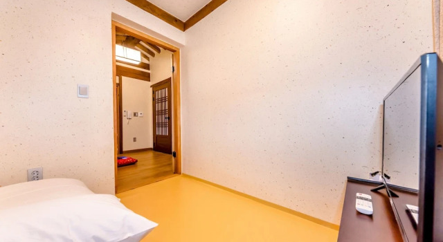 Номер Standard с видом на воду Jeju Hanok Hotel Hallagung